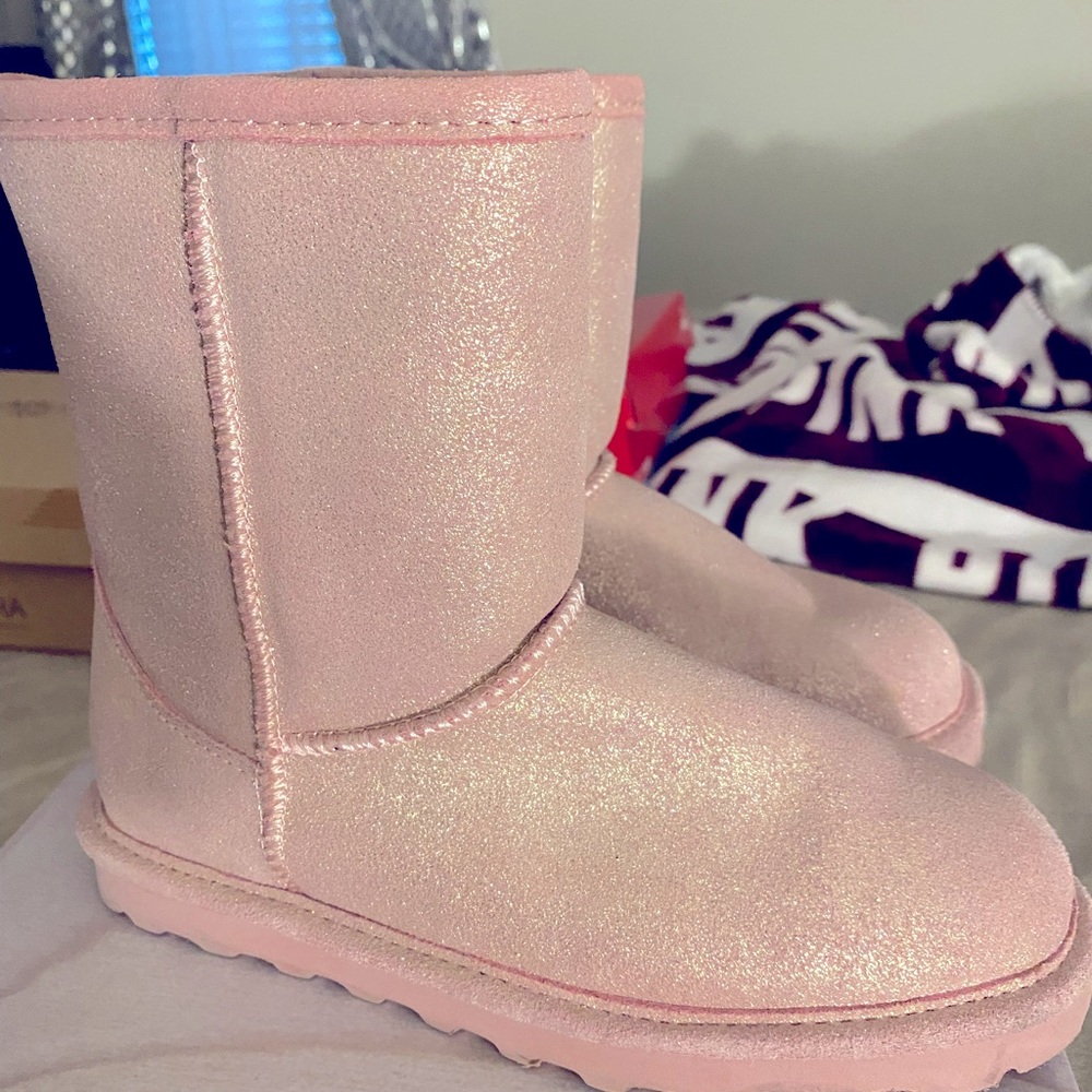Bearpaw pink